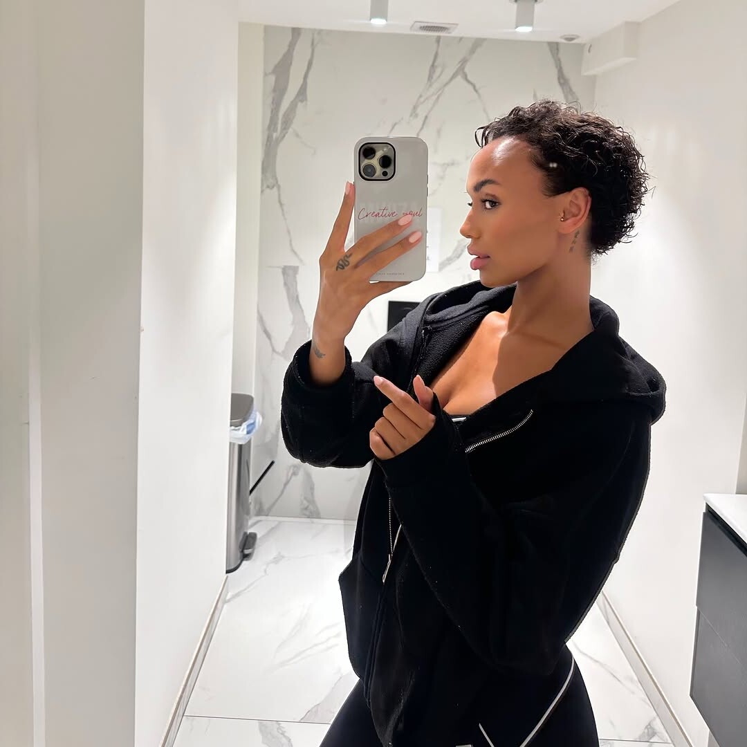 @annamwizaa